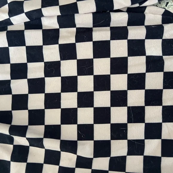 Checkered flare leggings size large - Picture 4 of 5